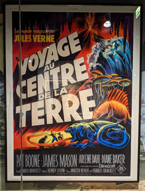 Voyages-Deci-Dela-Affiche-du-film-Voyage-au-centre-de-la-terre-Exposition-Georges-Melies-cinemathe-française-Paris-